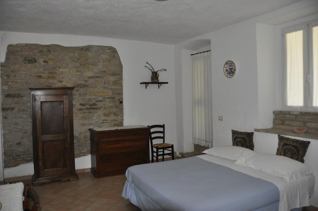 Fattoria Di Rigone Villa Coltavolino Room photo